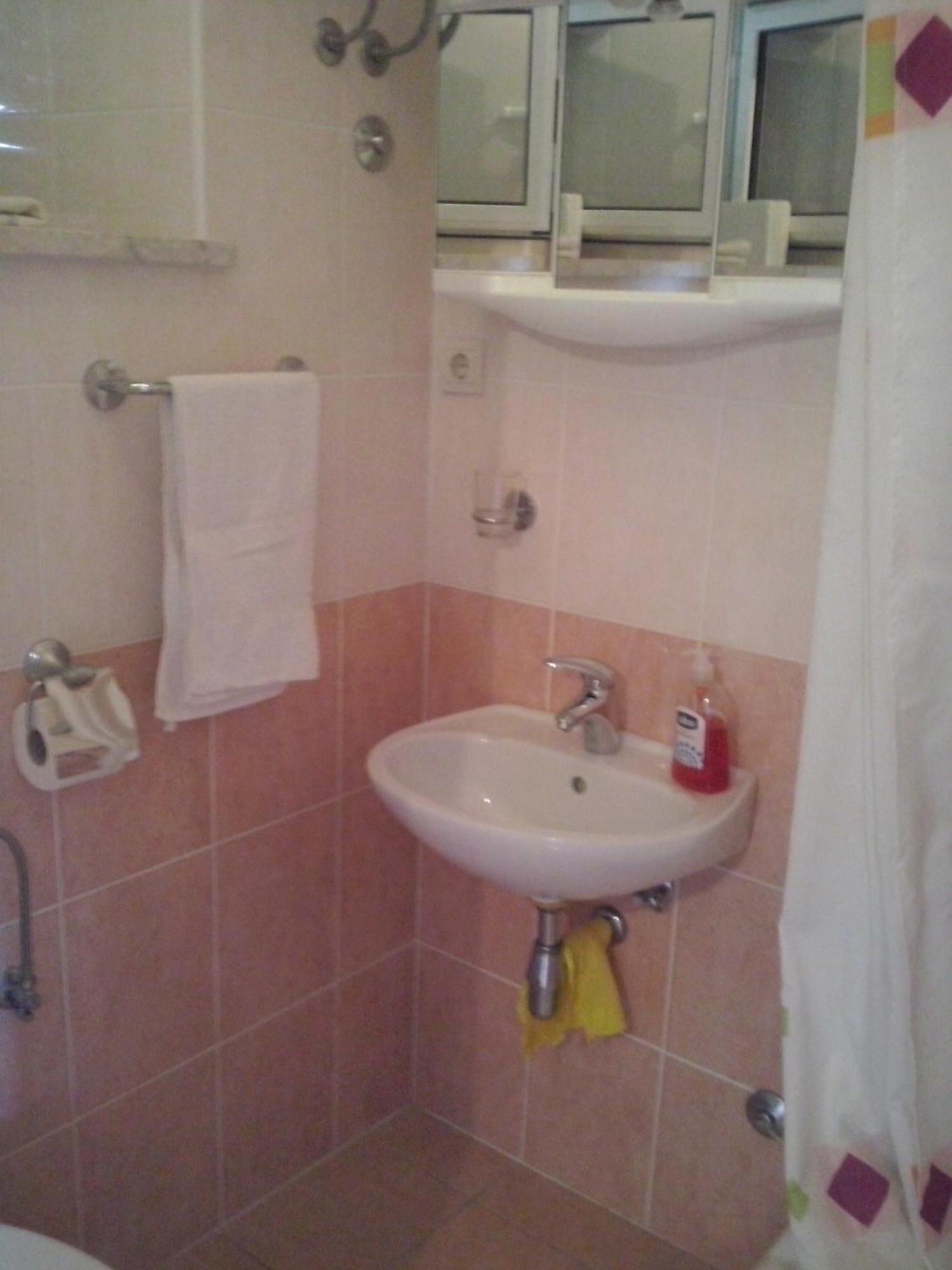 Apartments By The Sea Sumartin, Brac - 11658 Quarto foto